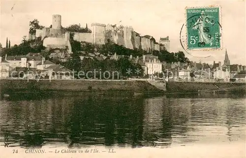 AK / Ansichtskarte Chinon_Indre_et_Loire Le Chateau vu de l ile Chinon_Indre_et_Loire