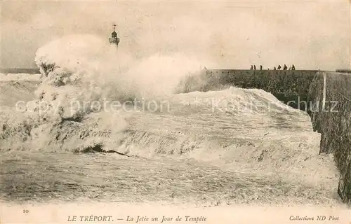 AK / Ansichtskarte Le_Treport La Jetee un Jour de Tempete Le_Treport