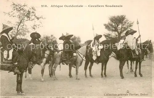 AK / Ansichtskarte Mali_Westafrika Afrique Occidentale Cavaliers Soudanais Mali_Westafrika