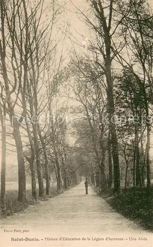 AK / Ansichtskarte Saint Denis_Yonne Maison dEducation de la Legion dhonneur Une Allee Saint Denis Yonne