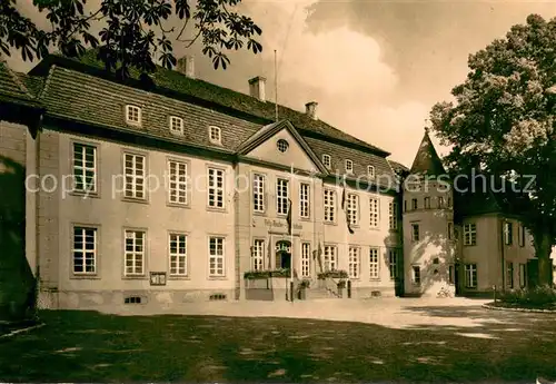 AK / Ansichtskarte Stavenhagen Fritz Reuter Oberschule ehemaliges Schloss Stavenhagen