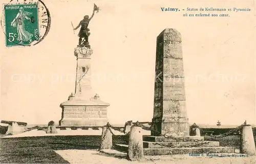 AK / Ansichtskarte Valmy_Marne Statue de Kellermann et Pyramide ou est enferme son coeur Valmy Marne