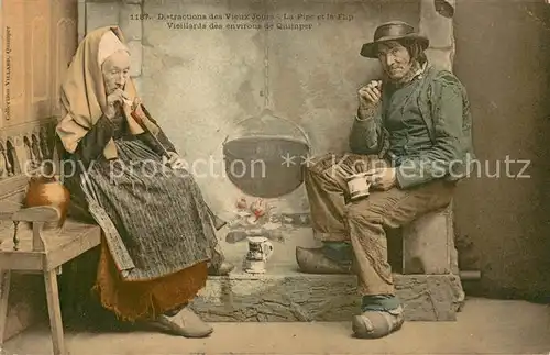 AK / Ansichtskarte Quimper Distractions des Vieux Jours La Pipe et le Flip Vieillards des environs de Quimper Quimper