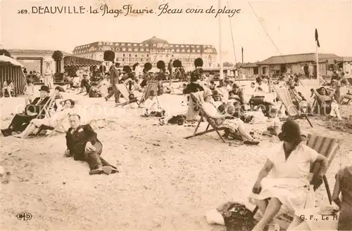AK / Ansichtskarte Deauville sur Mer La Plage Fleurie Beau coin de plage 