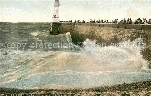 AK / Ansichtskarte Le_Treport La jetee par un gros temps Le_Treport