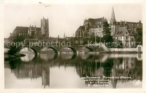 AK / Ansichtskarte Auxerre Bords de lYonne La Cathedrale et lEglise St Germain Auxerre