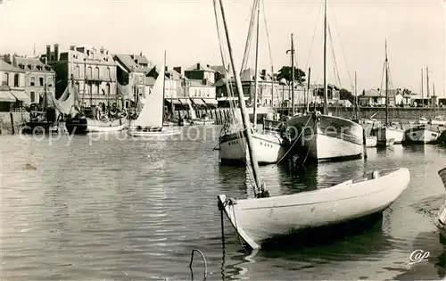 AK / Ansichtskarte Pornic Le Port Pornic