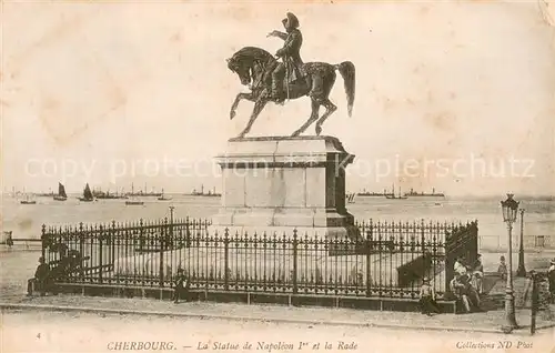 Cherbourg Statue de Napoleon Ier et la Rade 