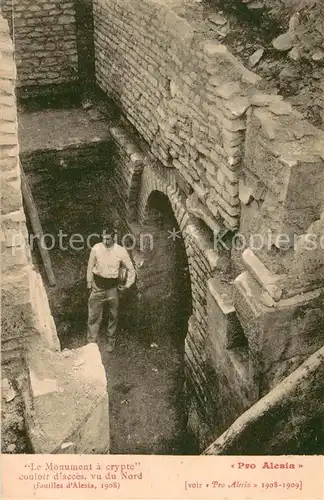 Alesia(Roman War)_Alise Sainte Reine Monument a crypte couloir d acces 