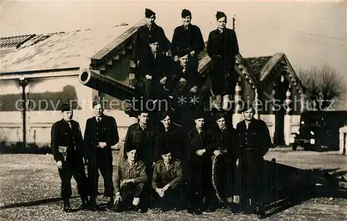 AK / Ansichtskarte Militaria_Frankreich_WK1 Geschuetz Kanone 