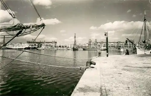 AK / Ansichtskarte Barcelona_Cataluna Vista parcial del puerto Barcelona Cataluna