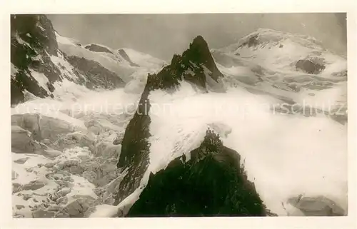 AK / Ansichtskarte Chamonix Cabane des grands Mulets et le Mont Blanc Gletscher Alpen Chamonix