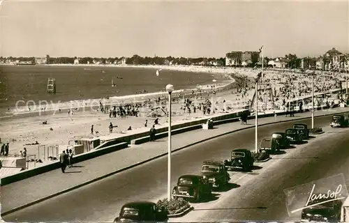 AK / Ansichtskarte La_Baule_sur_Mer La plage vers le casino La_Baule_sur_Mer