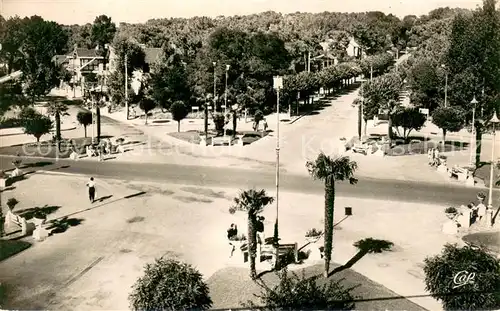 AK / Ansichtskarte La_Baule_sur_Mer Place des Palmiers La_Baule_sur_Mer