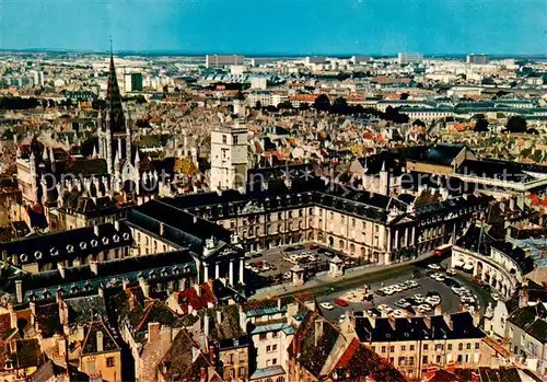 AK / Ansichtskarte Dijon_21 Vue generale Au premier plan le Palais des Ducs de Bourgogne et lEglise Notre Dame 