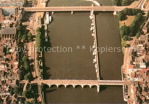 AK / Ansichtskarte Maastricht Wilhelminabrug St Servaasbrug Fliegeraufnahme Maastricht