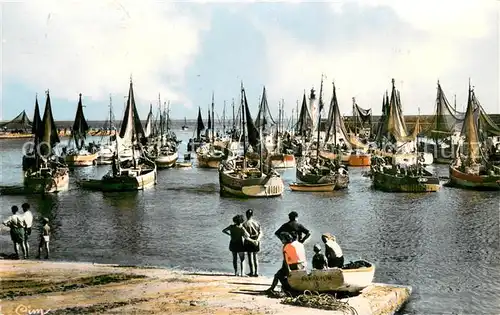 AK / Ansichtskarte Ile_d_Oleron La Cotiniere Le Port Ile_d_Oleron