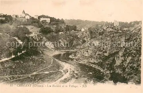 Crozant Les Ruines et le Village Crozant