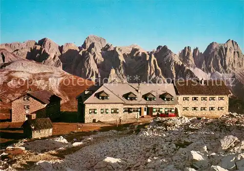 AK / Ansichtskarte Voels_Schlern_Suedtirol Schlernhaeuser gegen den Rosengarten Dolomiten Voels_Schlern_Suedtirol
