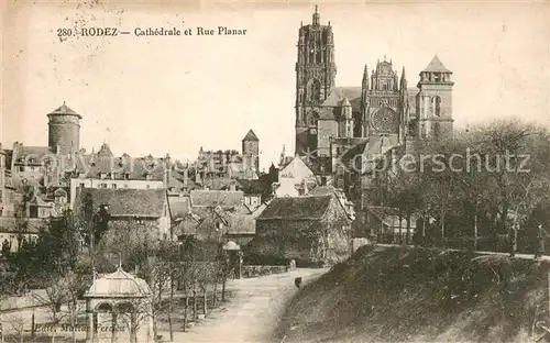 AK / Ansichtskarte Rodez Cathedrale et Rue Planar Rodez