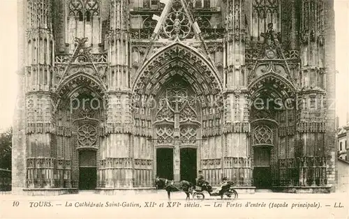 AK / Ansichtskarte Tours_Indre et Loire La Cathedrale Saint Gatien Les Portes dentree facade principale Tours Indre et Loire