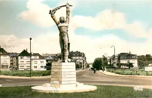 AK / Ansichtskarte Thionville Statue de Merlin Statue en Pierre Thionville