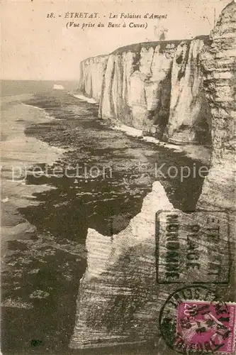 AK / Ansichtskarte Etretat Les Falaises d Amont vue prise du Banc a Cuves Etretat