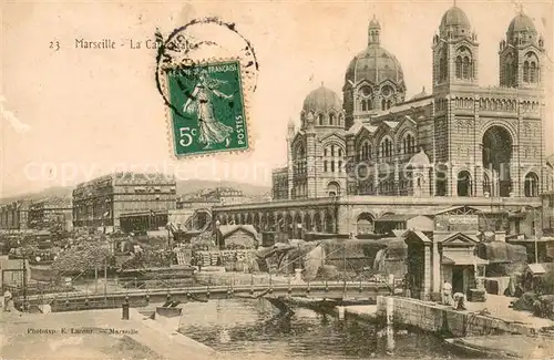 AK / Ansichtskarte Marseille_Bouches du Rhone La Cathedrale Marseille