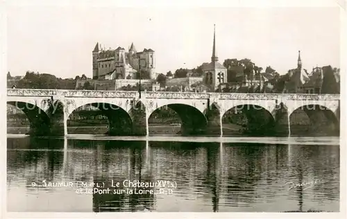 AK / Ansichtskarte Saumur Le Chateau XV et le Pont sur la Loire Saumur