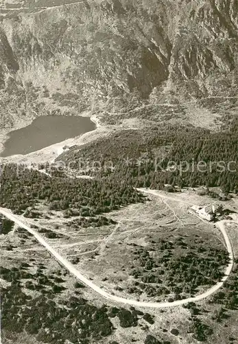 AK / Ansichtskarte Karkonosze Schronisko PTTK Samotnia i Strzecha Akademicka Fliegeraufnahme Karkonosze