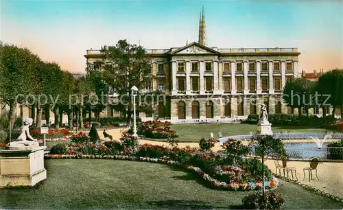 AK / Ansichtskarte Bordeaux Les jardins de l Hotel de Ville Bordeaux