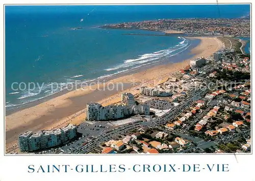 AK / Ansichtskarte Saint Gilles Croix de Vie_Vendee Fliegeraufnahme mit Strand Saint Gilles Croix de Vie
