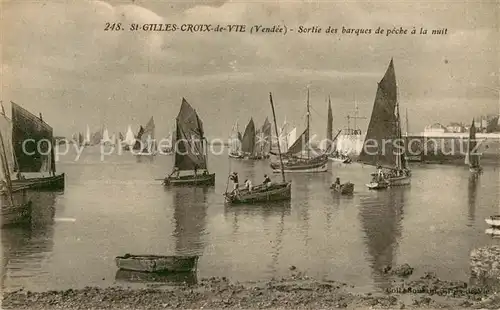 AK / Ansichtskarte Saint Gilles Croix de Vie_Vendee Sortie des barques de peche a la nuit Saint Gilles Croix de Vie