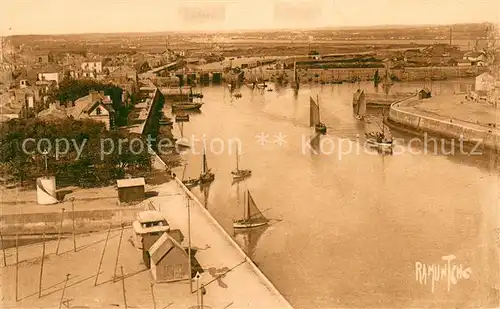 AK / Ansichtskarte Les_Sables d_Olonne Chenal du port Les_Sables d_Olonne