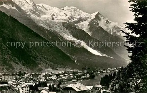 AK / Ansichtskarte Chamonix avec Mont Blanc Chamonix