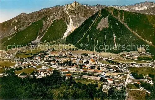 AK / Ansichtskarte Chamonix Fliegeraufnahme et le Brevent Chamonix