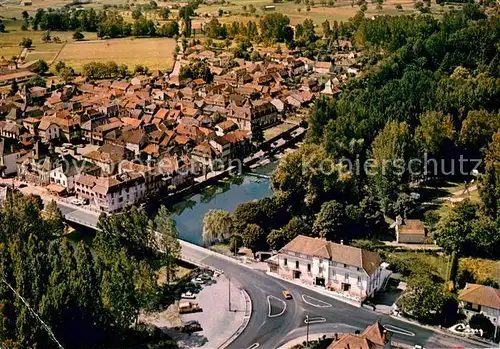 AK / Ansichtskarte Bretenoux Fliegeraufnahme Cite Medievale Bretenoux