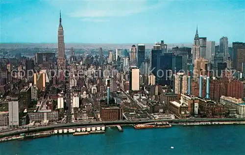 AK / Ansichtskarte New_York_City Midtown Manhatten Air view New_York_City