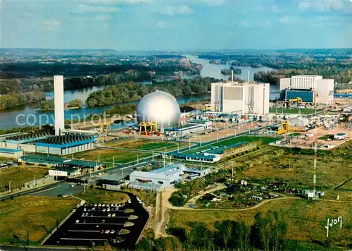 AK / Ansichtskarte Chinon_Indre_et_Loire La Centrale nucleaire de l Electricite de France vue aerienne Chinon_Indre_et_Loire