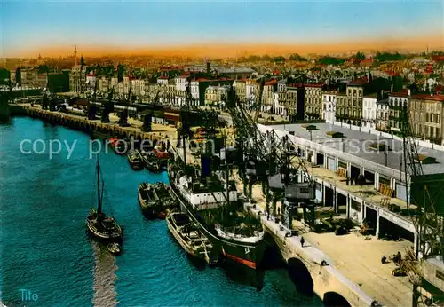 AK / Ansichtskarte Bordeaux Quai des Chartrons Port autonome Bordeaux