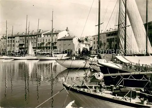 AK / Ansichtskarte Saint_Tropez_Var Le port des voiliers Cote d Azur Saint_Tropez_Var