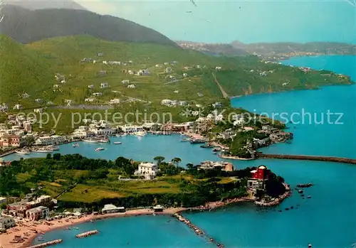 AK / Ansichtskarte Ischia Il porto dall aereo Ischia