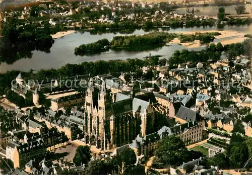 AK / Ansichtskarte Tours_Indre et Loire Vue aerienne sur la cathedrale Saint Gatien et la Loire Tours Indre et Loire