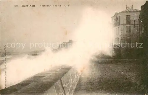 AK / Ansichtskarte Saint Malo_35 Vague sur le Sillon 