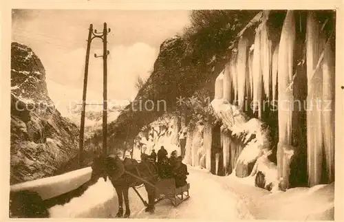 AK / Ansichtskarte Le_Bourg d_Oisans Route a La Grave en hiver les Gorges de l Infernet Alpes Pferdeschlitten Le_Bourg d_Oisans