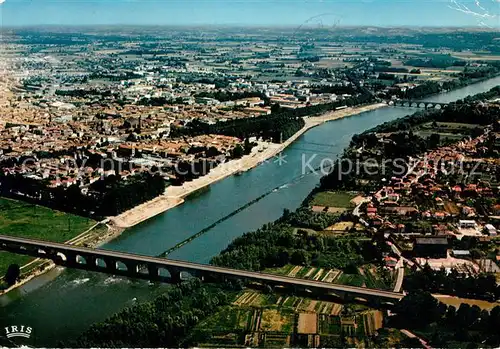 AK / Ansichtskarte Agen_Lot_et_Garonne Les bords de la Garonne Le pont Canal Vue aerienne Agen_Lot_et_Garonne