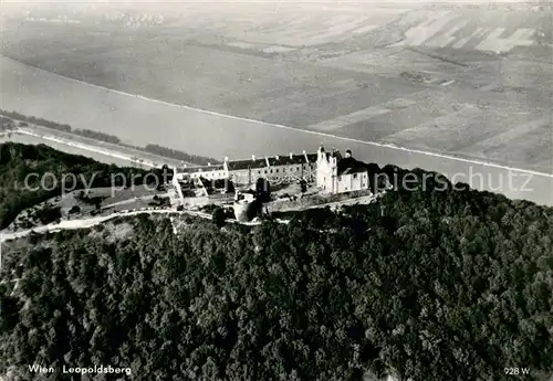 AK / Ansichtskarte Wien Fliegeraufnahme mit Leopoldsberg Wien