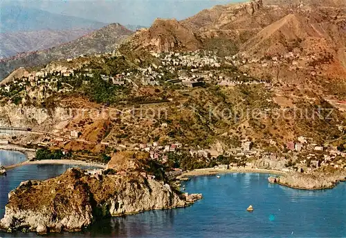 AK / Ansichtskarte Taormina_Sizilien Isola Bella e Mazzaro Vue aerienne Taormina Sizilien