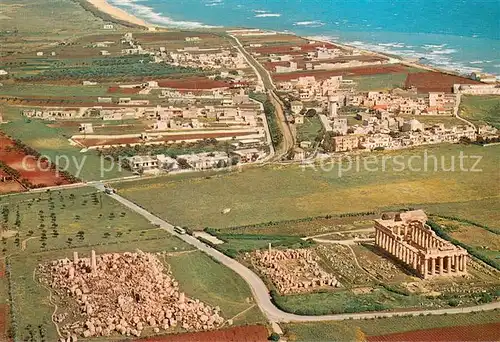 AK / Ansichtskarte Selinunte Orientalische Tempel Giunone und Bahnhof Fliegeraufnahme Selinunte
