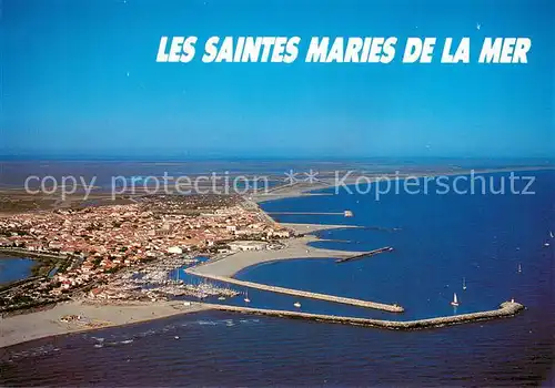 AK / Ansichtskarte Les_Saintes Maries de la Mer Vue aerienne Les